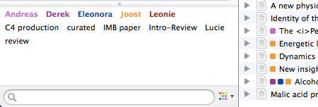 Etiquetas de estado de color junto a los títulos de referencias en Zotero.